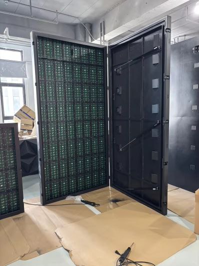 P6 4ftx8ft Single Sided LED Billboard Screen- Commercial Outdoor Digital Display